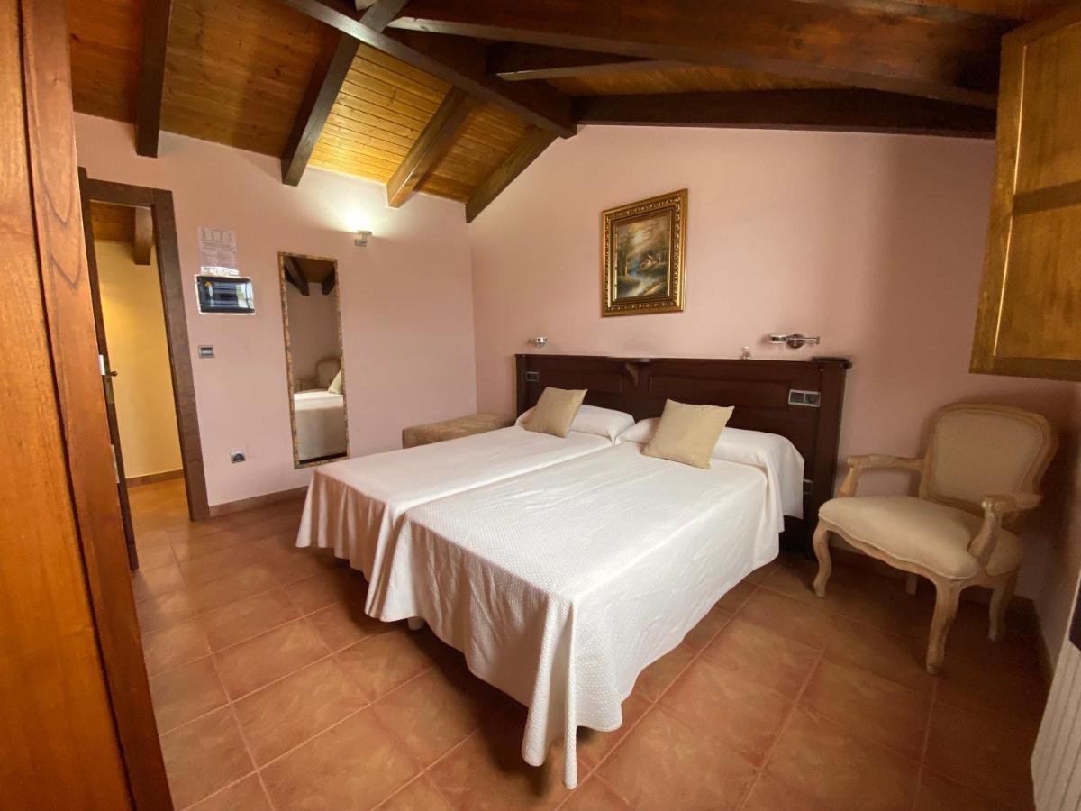 Hotel Rural Monasterio De Ara Mada Santa Colomba de las Arrimadas Esterno foto