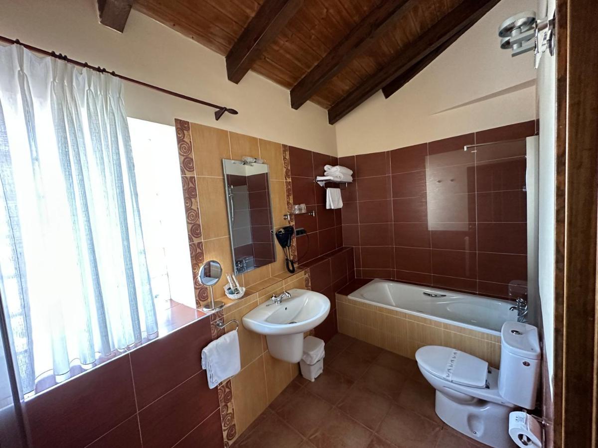 Hotel Rural Monasterio De Ara Mada Santa Colomba de las Arrimadas Esterno foto