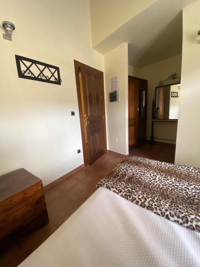 Hotel Rural Monasterio De Ara Mada Santa Colomba de las Arrimadas Esterno foto