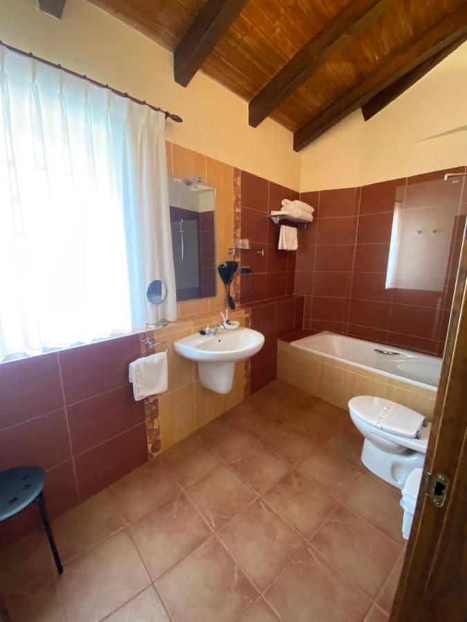Hotel Rural Monasterio De Ara Mada Santa Colomba de las Arrimadas Esterno foto