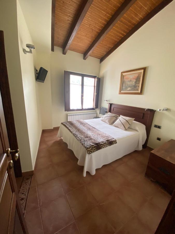 Hotel Rural Monasterio De Ara Mada Santa Colomba de las Arrimadas Esterno foto